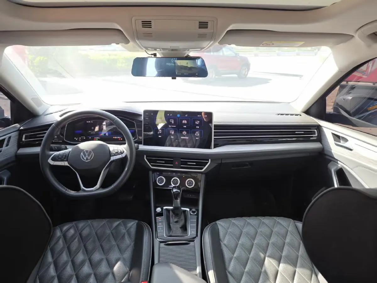 2023 Volkswagen Sagitar 1.5T 160HP L4 7DCT,autocango,china used car exporter,china ev exporter,chinese used car exporter,chinese used ev exporter