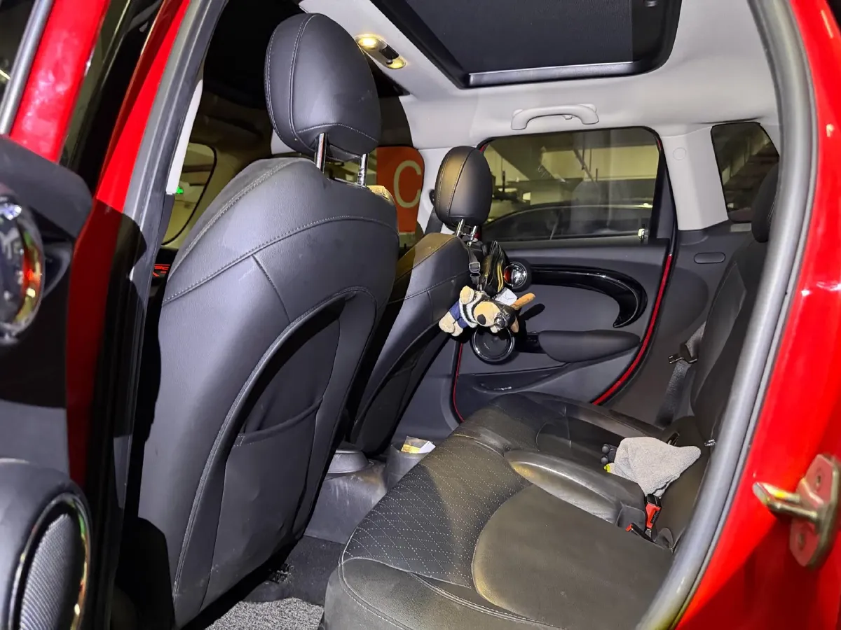 2020 MINI MINI 1.5T 136HP L3 7DCT,autocango,china used car exporter,china ev exporter,chinese used car exporter,chinese used ev exporter