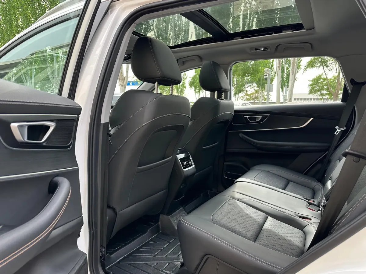 2024 Chery Tiggo 8 1.5T 156HP L4 6DCT,autocango,china used car exporter,china ev exporter,chinese used car exporter,chinese used ev exporter