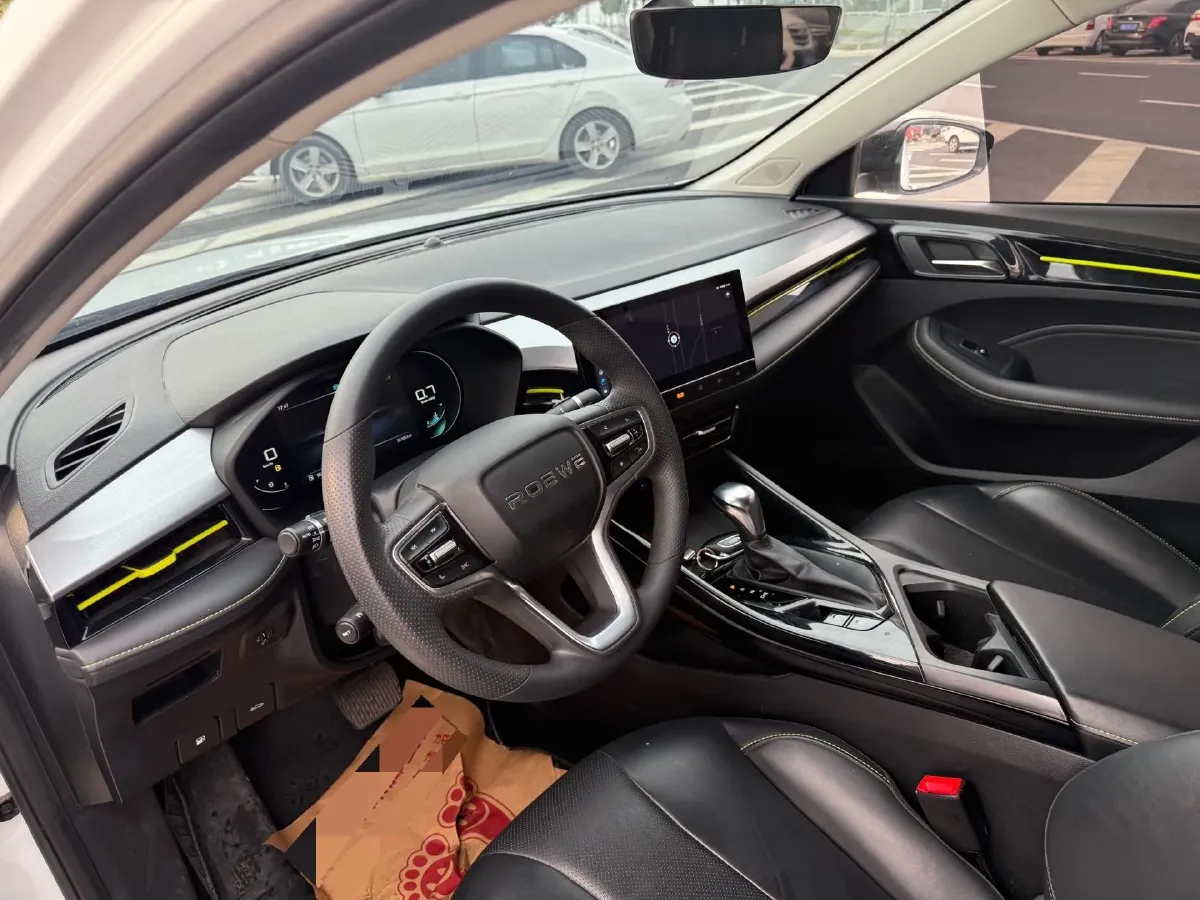 2021 Roewe i5 1.5L 120HP L4 CVT,autocango,china used car exporter,china ev exporter,chinese used car exporter,chinese used ev exporter