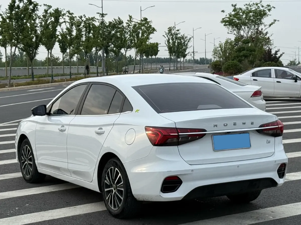 2021 Roewe i5 1.5L 120HP L4 CVT,autocango,china used car exporter,china ev exporter,chinese used car exporter,chinese used ev exporter