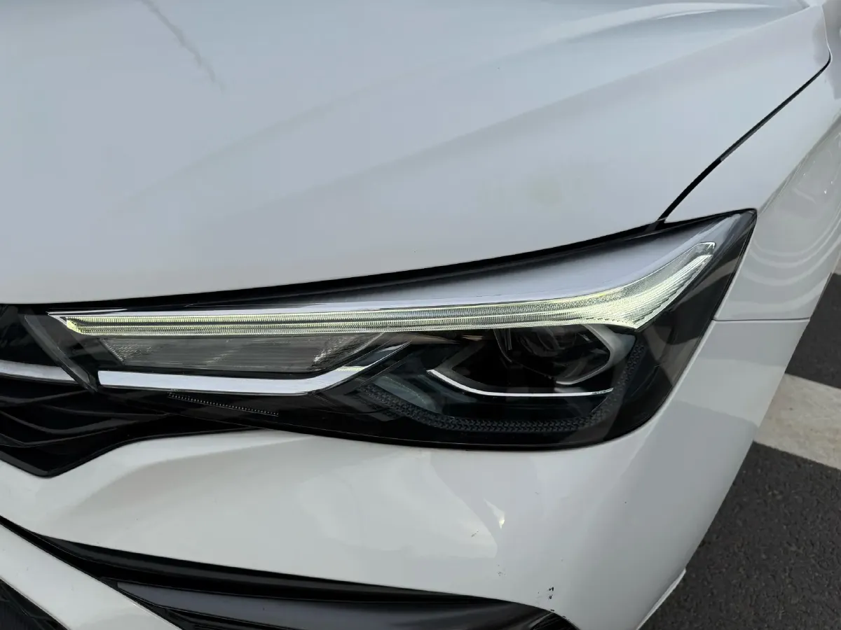 2021 Roewe i5 1.5L 120HP L4 CVT,autocango,china used car exporter,china ev exporter,chinese used car exporter,chinese used ev exporter