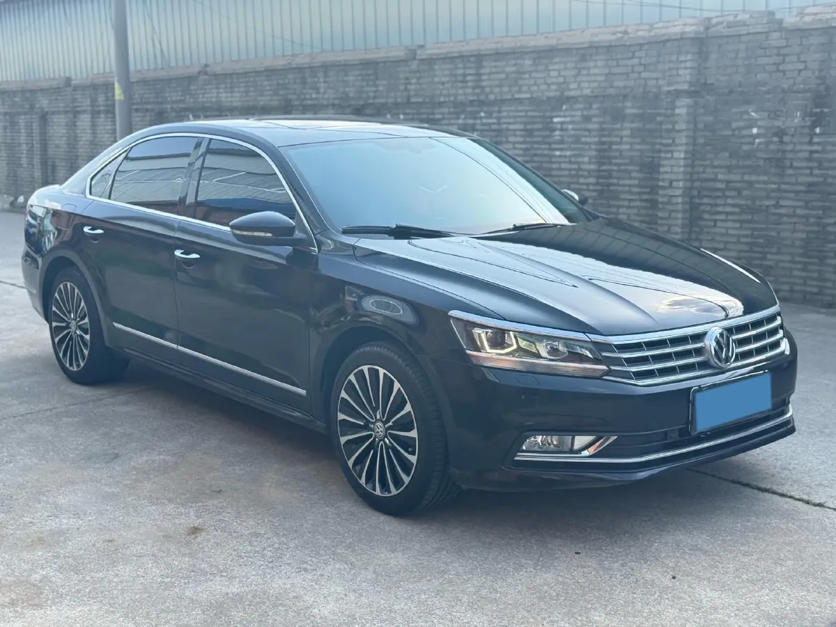 2017 Volkswagen Passat 1.8T 180HP L4 7DCT,autocango,china used car exporter,china ev exporter,chinese used car exporter,chinese used ev exporter