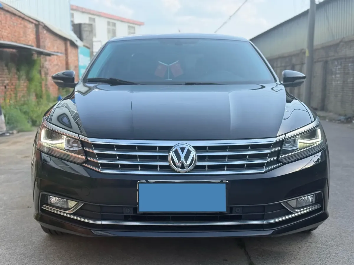 2017 Volkswagen Passat 1.8T 180HP L4 7DCT,autocango,china used car exporter,china ev exporter,chinese used car exporter,chinese used ev exporter