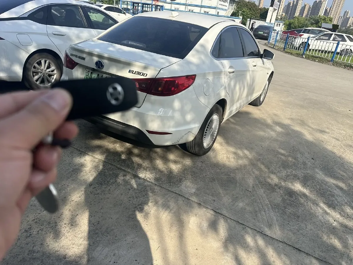 2019 DongFeng Fengon Fengon E3 BEV 52.56KWH,autocango,china used car exporter,china ev exporter,chinese used car exporter,chinese used ev exporter