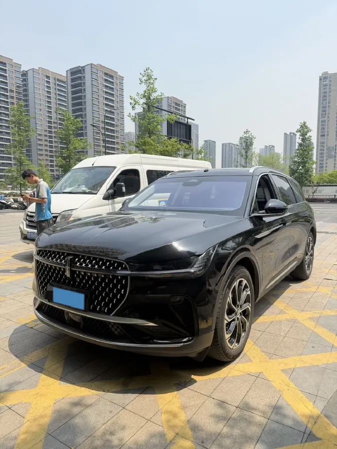 2023 Lincoln Nautilus 2.0T 261HP L4 8AT,autocango,china used car exporter,china ev exporter,chinese used car exporter,chinese used ev exporter