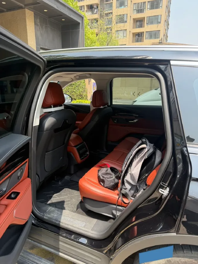 2023 Lincoln Nautilus 2.0T 261HP L4 8AT,autocango,china used car exporter,china ev exporter,chinese used car exporter,chinese used ev exporter