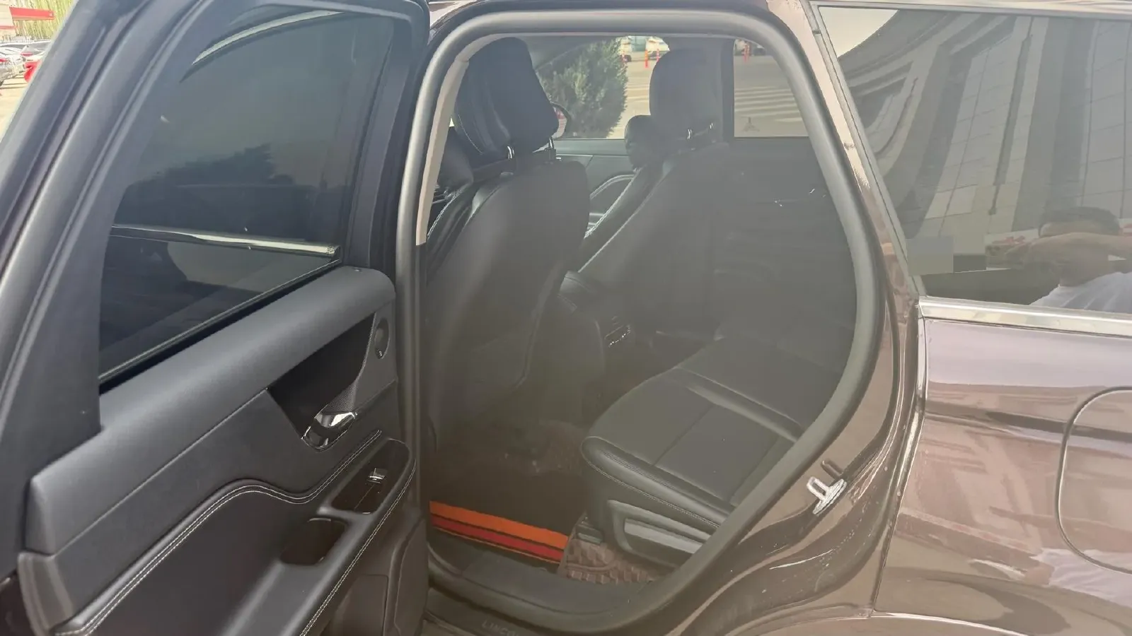 2023 Lincoln Corsair 2.0T 261HP L4 8AT,autocango,china used car exporter,china ev exporter,chinese used car exporter,chinese used ev exporter