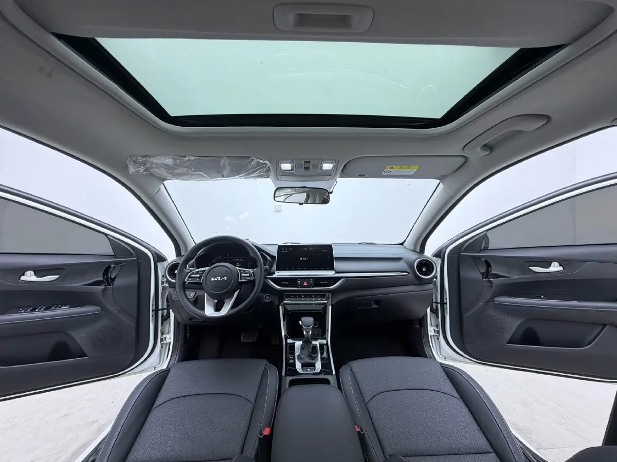 2021 Kia K3 1.5L 115HP L4 CVT,autocango,china used car exporter,china ev exporter,chinese used car exporter,chinese used ev exporter