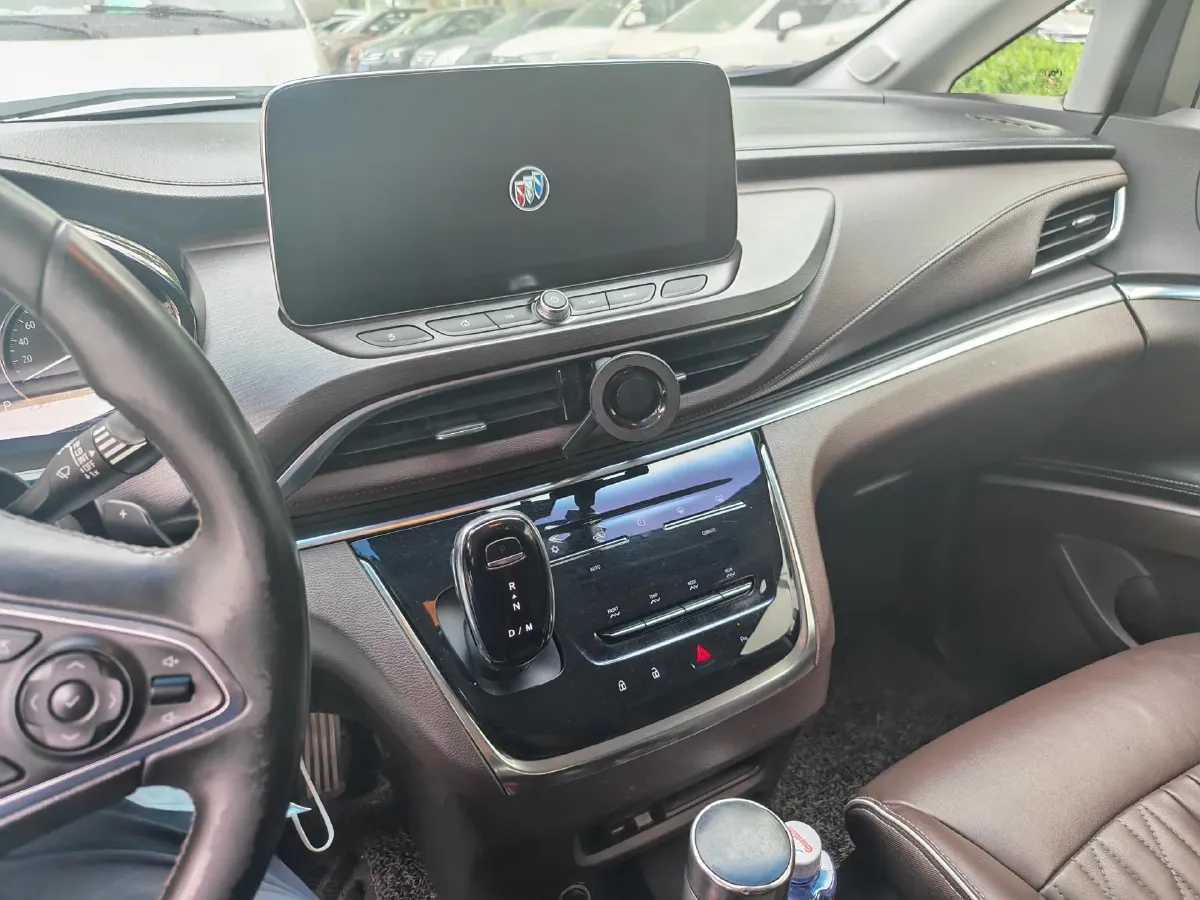 2022 Buick GL8 2.0T 237HP L4 9AT,autocango,china used car exporter,china ev exporter,chinese used car exporter,chinese used ev exporter