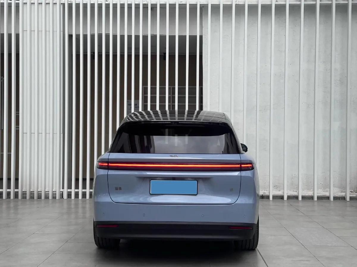 2025 Li i8 BEV,autocango,china used car exporter,china ev exporter,chinese used car exporter,chinese used ev exporter