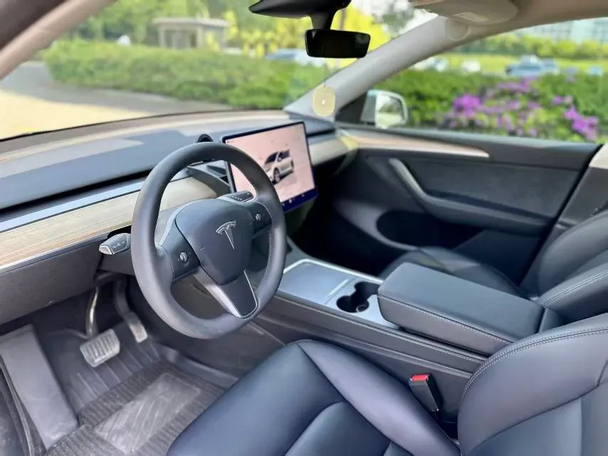 2022 Tesla Model Y BEV 60KWH,autocango,china used car exporter,china ev exporter,chinese used car exporter,chinese used ev exporter