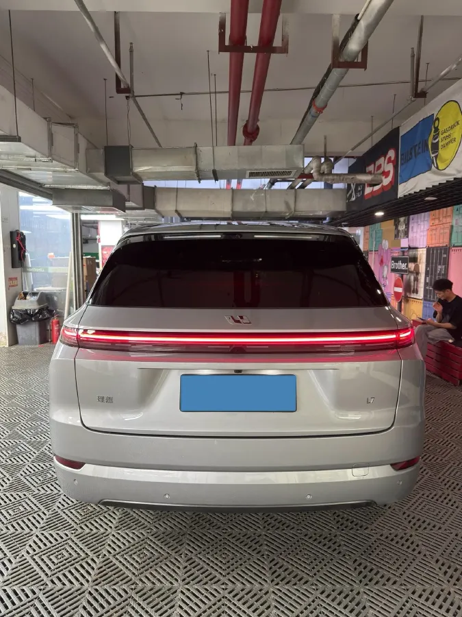 2024 Li L8 Range Extended 154HP REEV 42.8KWH,autocango,china used car exporter,china ev exporter,chinese used car exporter,chinese used ev exporter