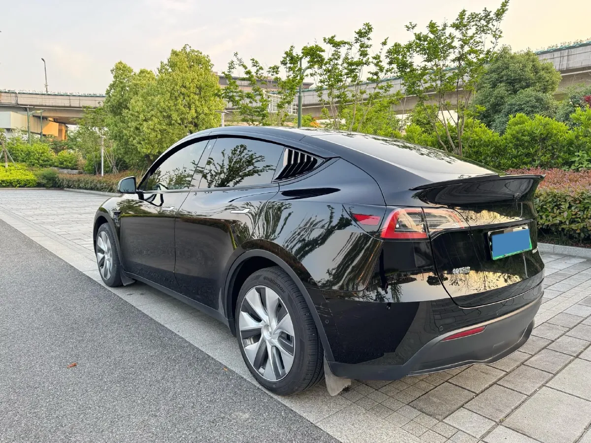2022 Tesla Model Y BEV 60KWH,autocango,china used car exporter,china ev exporter,chinese used car exporter,chinese used ev exporter