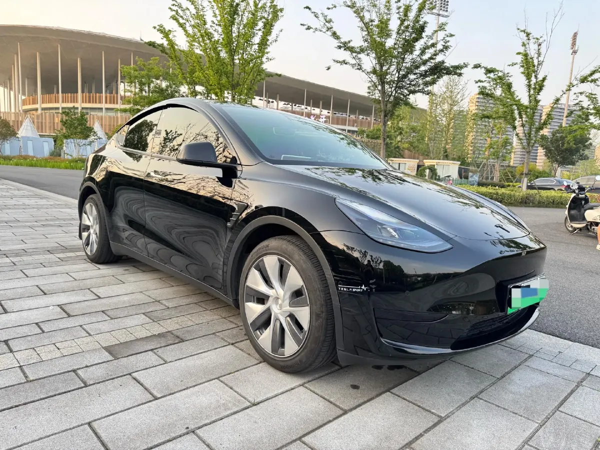 2022 Tesla Model Y BEV 60KWH,autocango,china used car exporter,china ev exporter,chinese used car exporter,chinese used ev exporter
