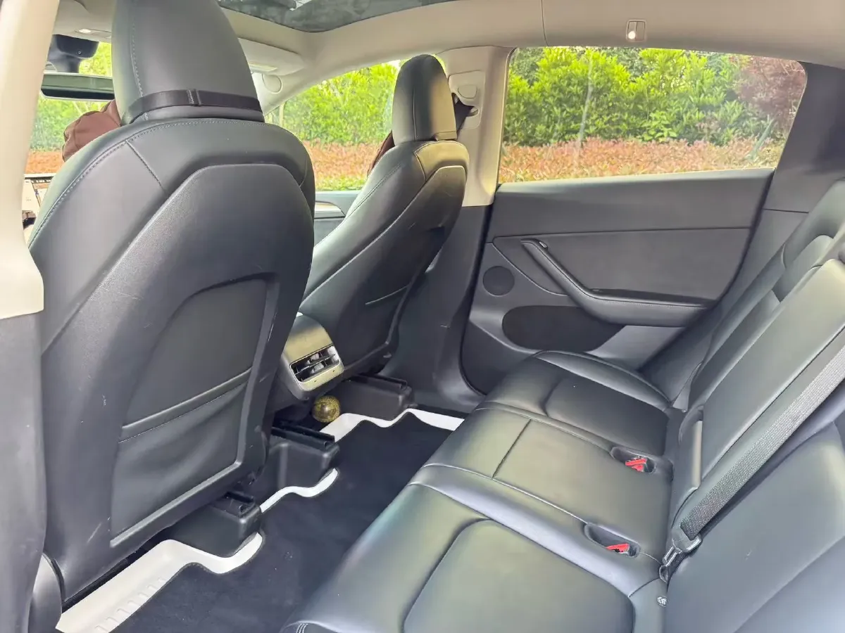 2022 Tesla Model Y BEV 60KWH,autocango,china used car exporter,china ev exporter,chinese used car exporter,chinese used ev exporter