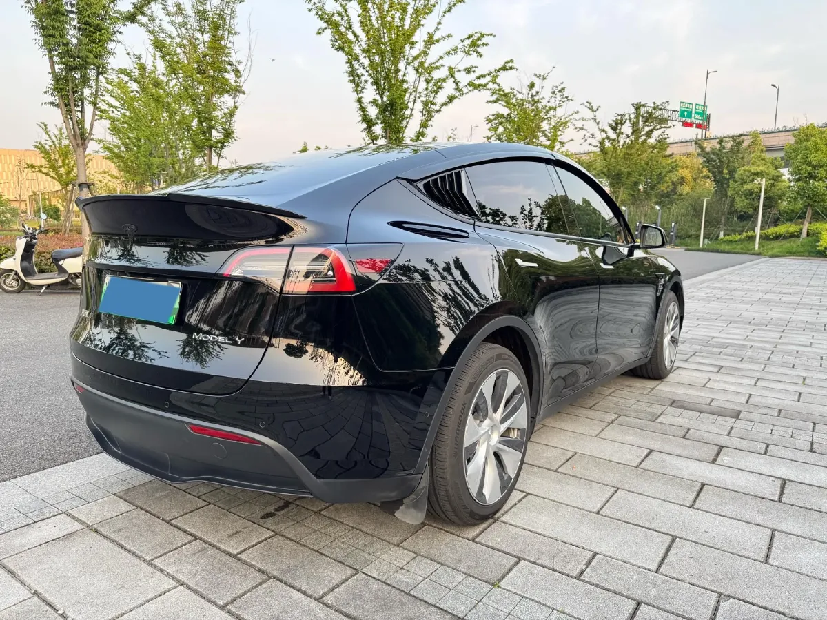 2022 Tesla Model Y BEV 60KWH,autocango,china used car exporter,china ev exporter,chinese used car exporter,chinese used ev exporter