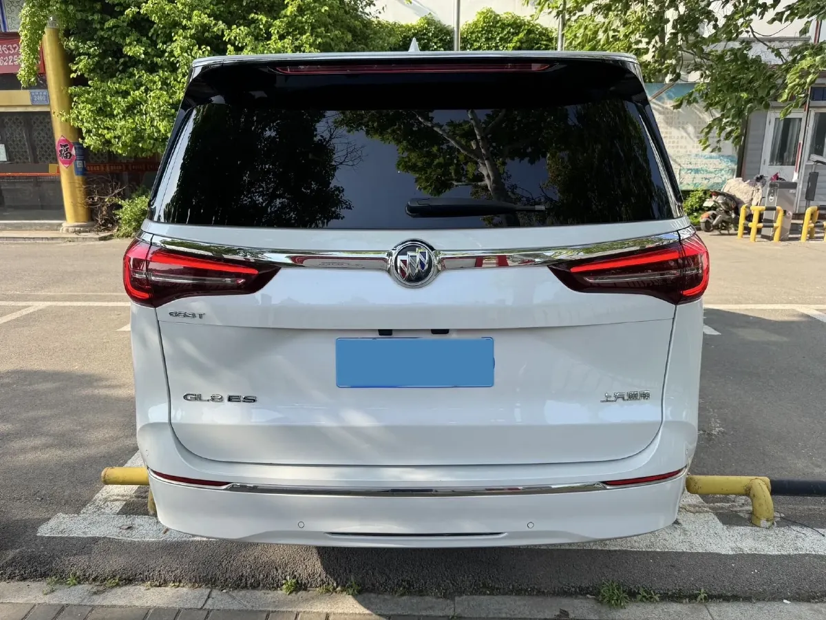 2020 Buick GL8 2.0T 237HP L4 9AT,autocango,china used car exporter,china ev exporter,chinese used car exporter,chinese used ev exporter