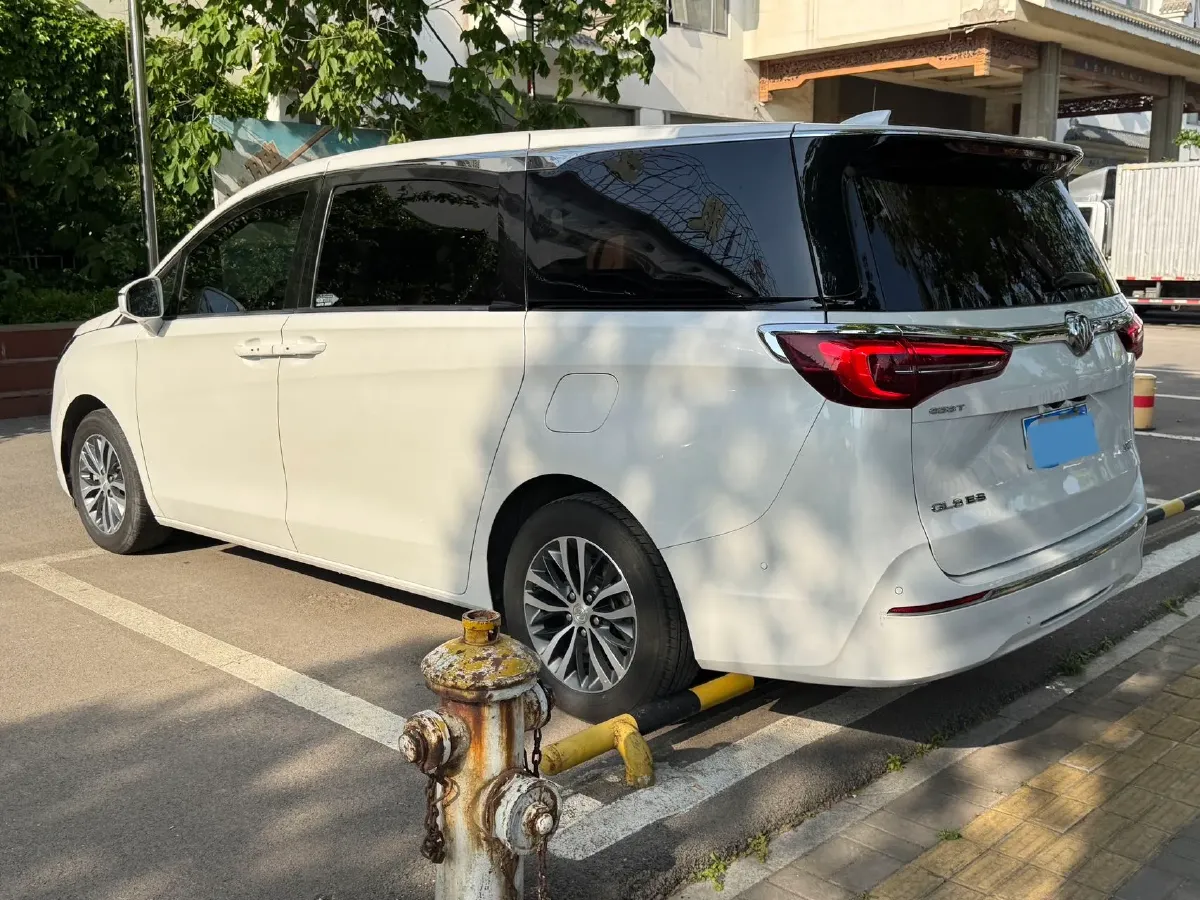 2020 Buick GL8 2.0T 237HP L4 9AT,autocango,china used car exporter,china ev exporter,chinese used car exporter,chinese used ev exporter