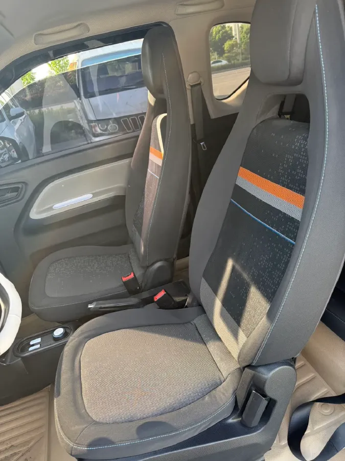 2020 WuLing HongGuang MINI EV BEV 9KWH,autocango,china used car exporter,china ev exporter,chinese used car exporter,chinese used ev exporter