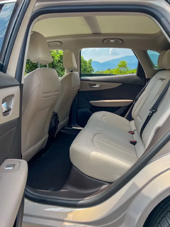 2025 MG MG ES5 BEV 62.2KWH,autocango,china used car exporter,china ev exporter,chinese used car exporter,chinese used ev exporter