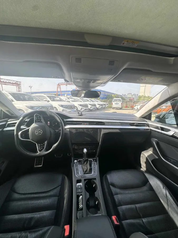 2023 Volkswagen CC 2.0T 220HP L4 7DCT,autocango,china used car exporter,china ev exporter,chinese used car exporter,chinese used ev exporter