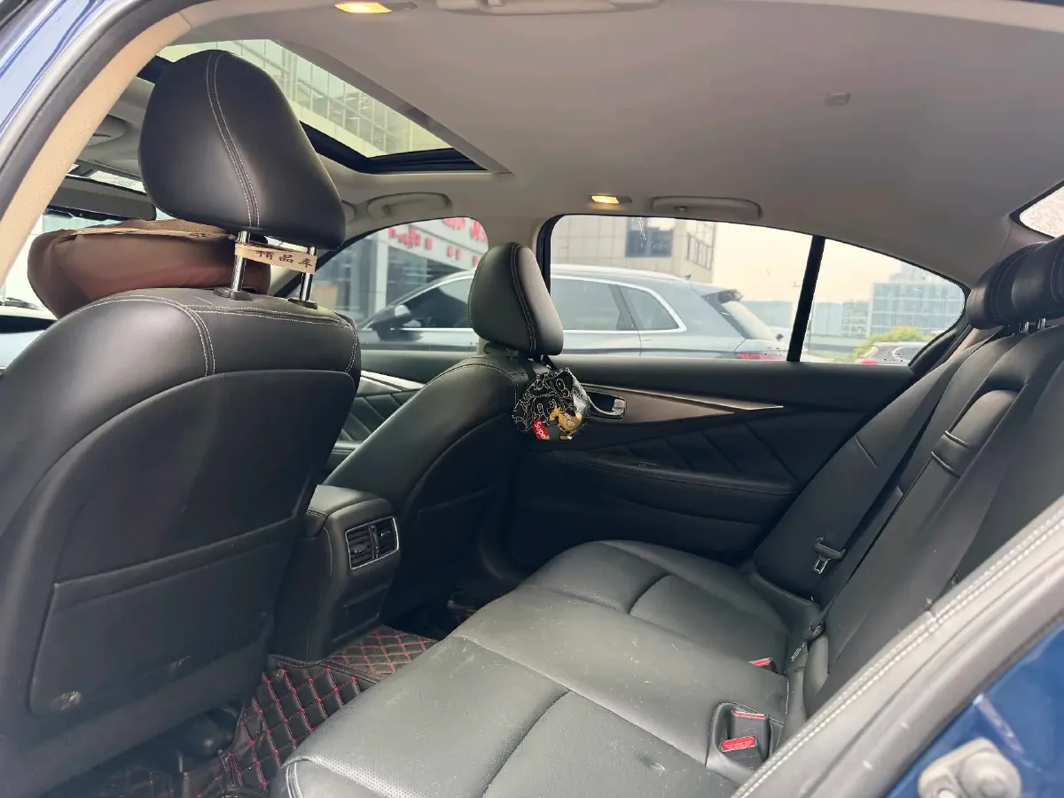 2018 Jeep Grand Commander 2.0T 265HP L4 9AT,autocango,china used car exporter,china ev exporter,chinese used car exporter,chinese used ev exporter