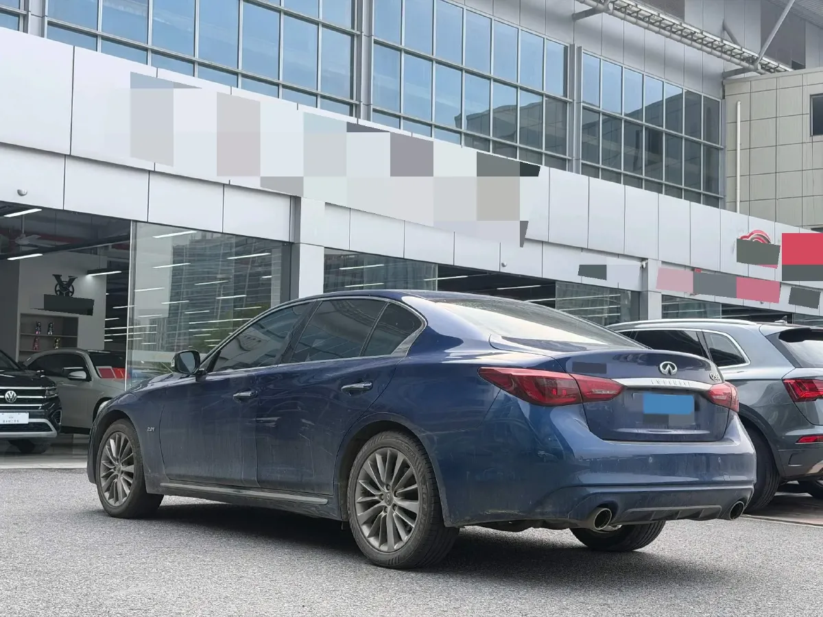 2018 Jeep Grand Commander 2.0T 265HP L4 9AT,autocango,china used car exporter,china ev exporter,chinese used car exporter,chinese used ev exporter