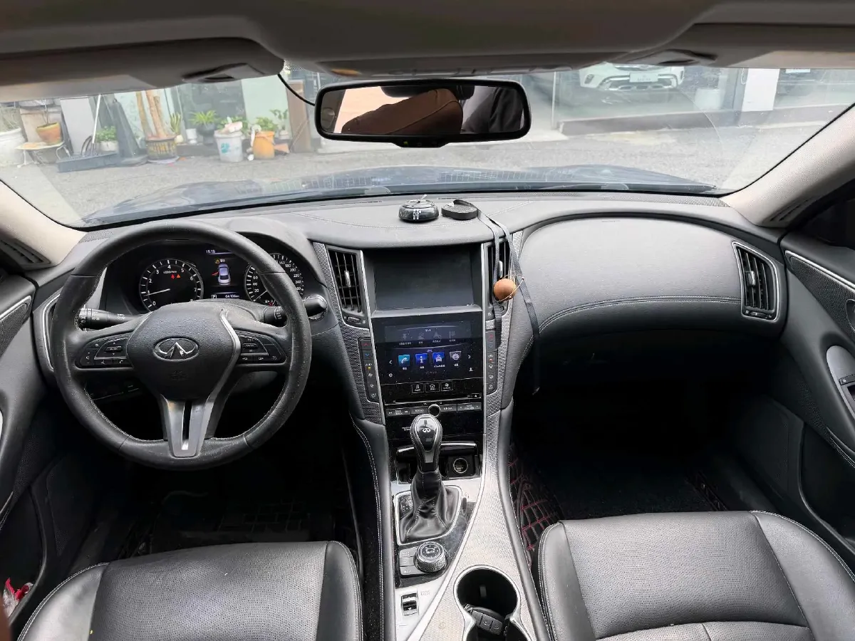 2018 Jeep Grand Commander 2.0T 265HP L4 9AT,autocango,china used car exporter,china ev exporter,chinese used car exporter,chinese used ev exporter