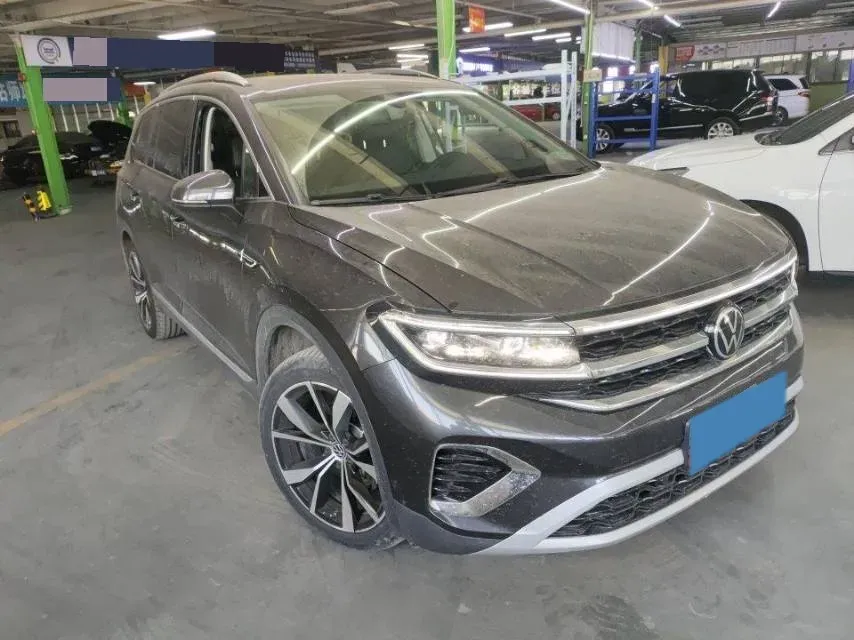 2022 Volkswagen Talagon 2.5T 299HP V6 7DCT,autocango,china used car exporter,china ev exporter,chinese used car exporter,chinese used ev exporter