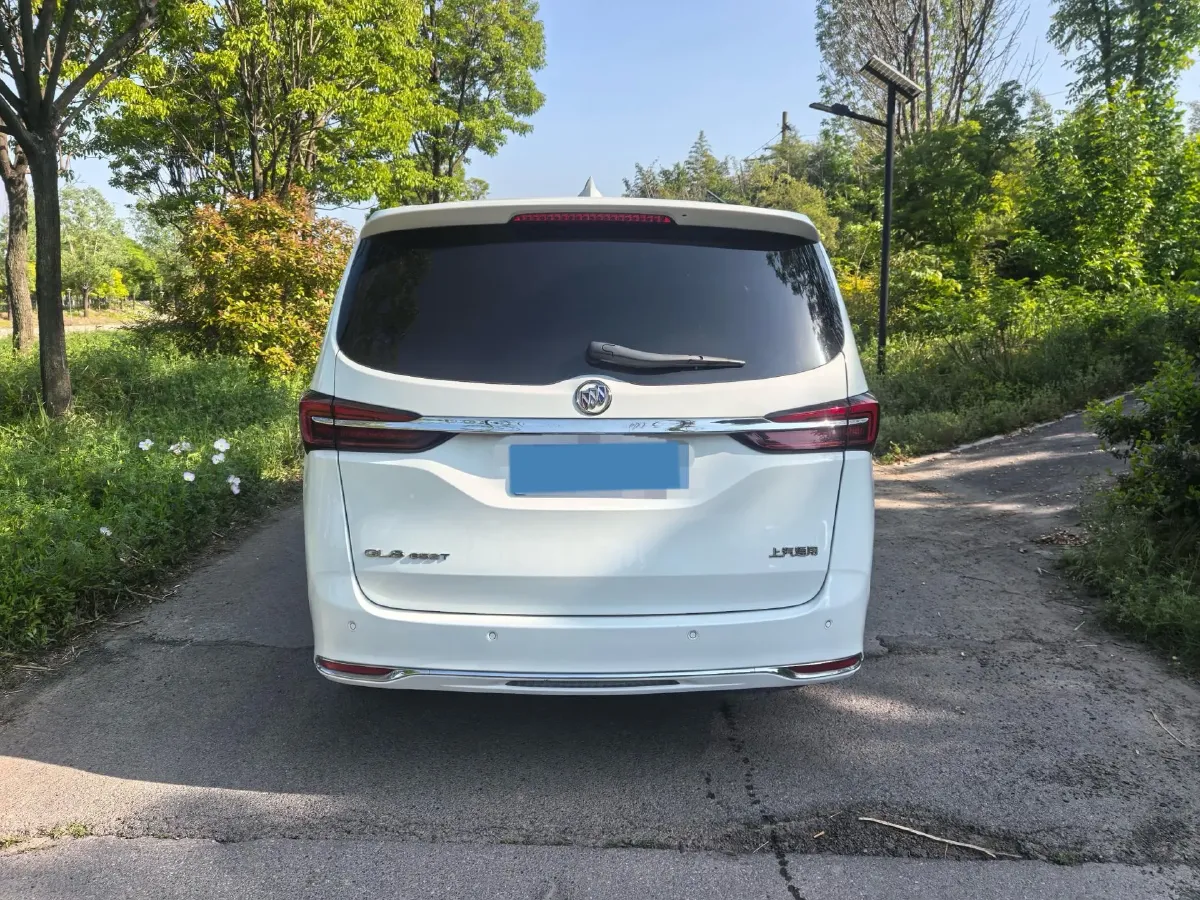 2022 Buick GL8 2.0T 237HP L4 9AT,autocango,china used car exporter,china ev exporter,chinese used car exporter,chinese used ev exporter
