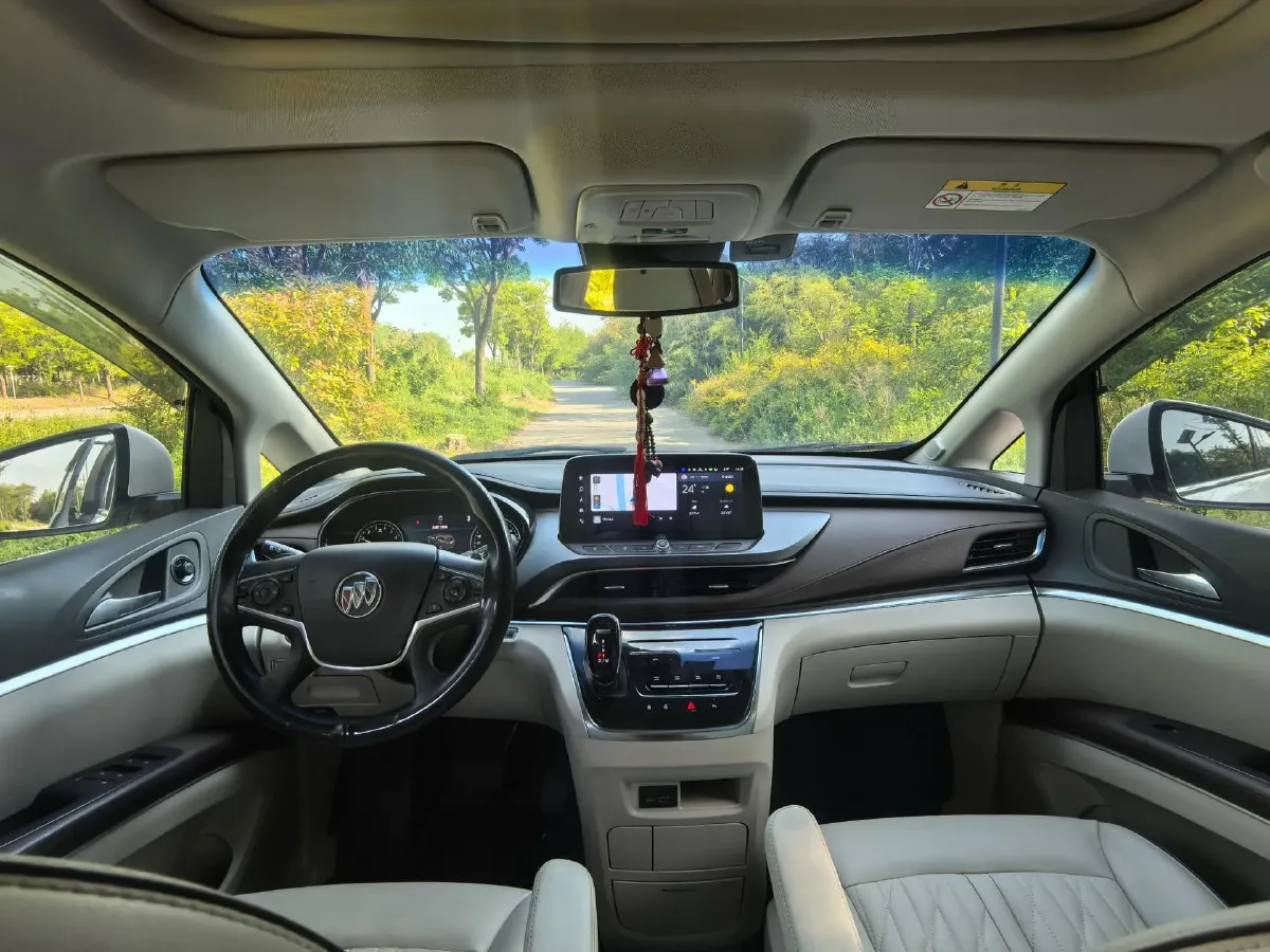 2022 Buick GL8 2.0T 237HP L4 9AT,autocango,china used car exporter,china ev exporter,chinese used car exporter,chinese used ev exporter