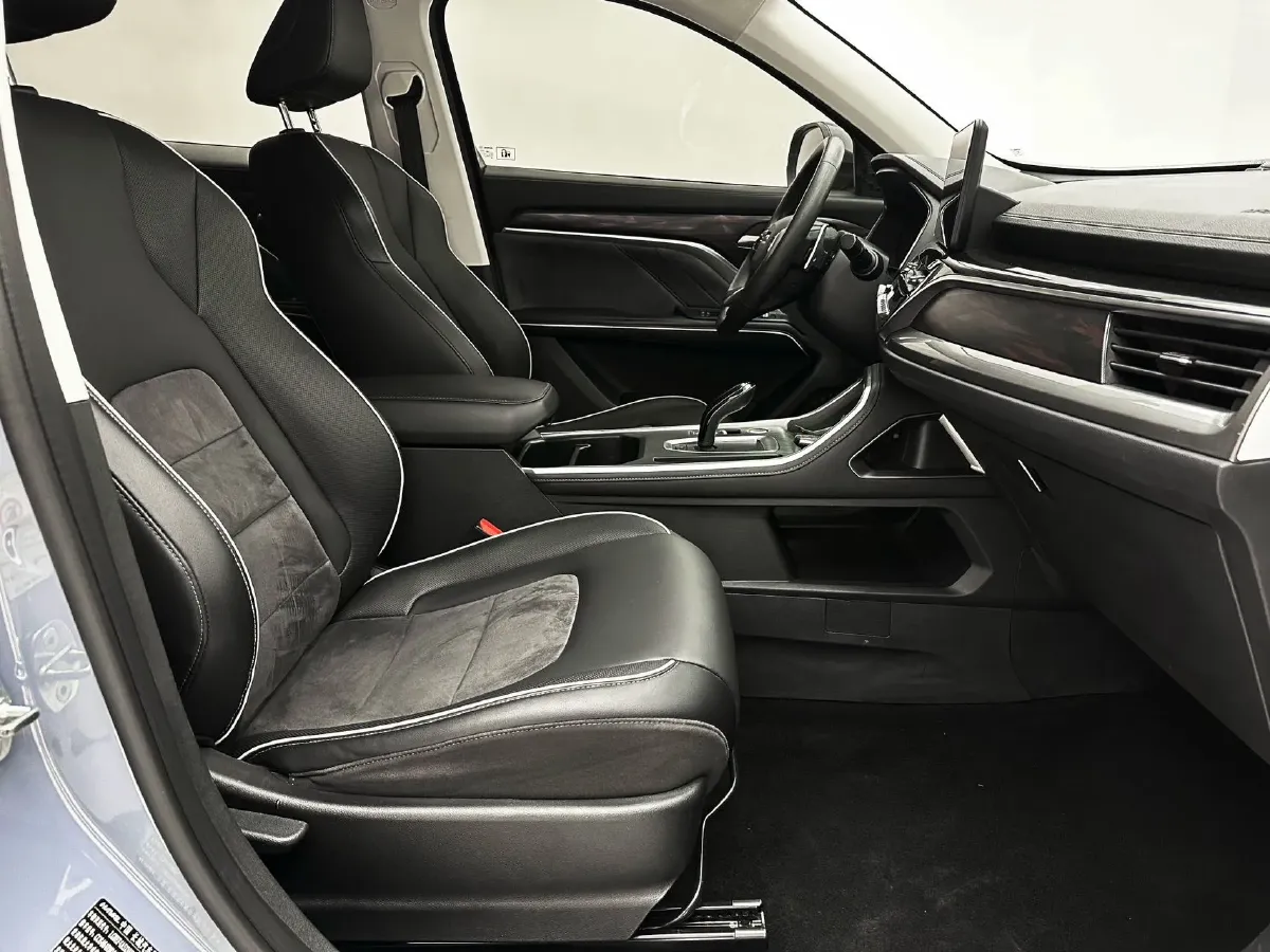 2021 Haval H6 1.5T 150HP L4 7DCT,autocango,china used car exporter,china ev exporter,chinese used car exporter,chinese used ev exporter