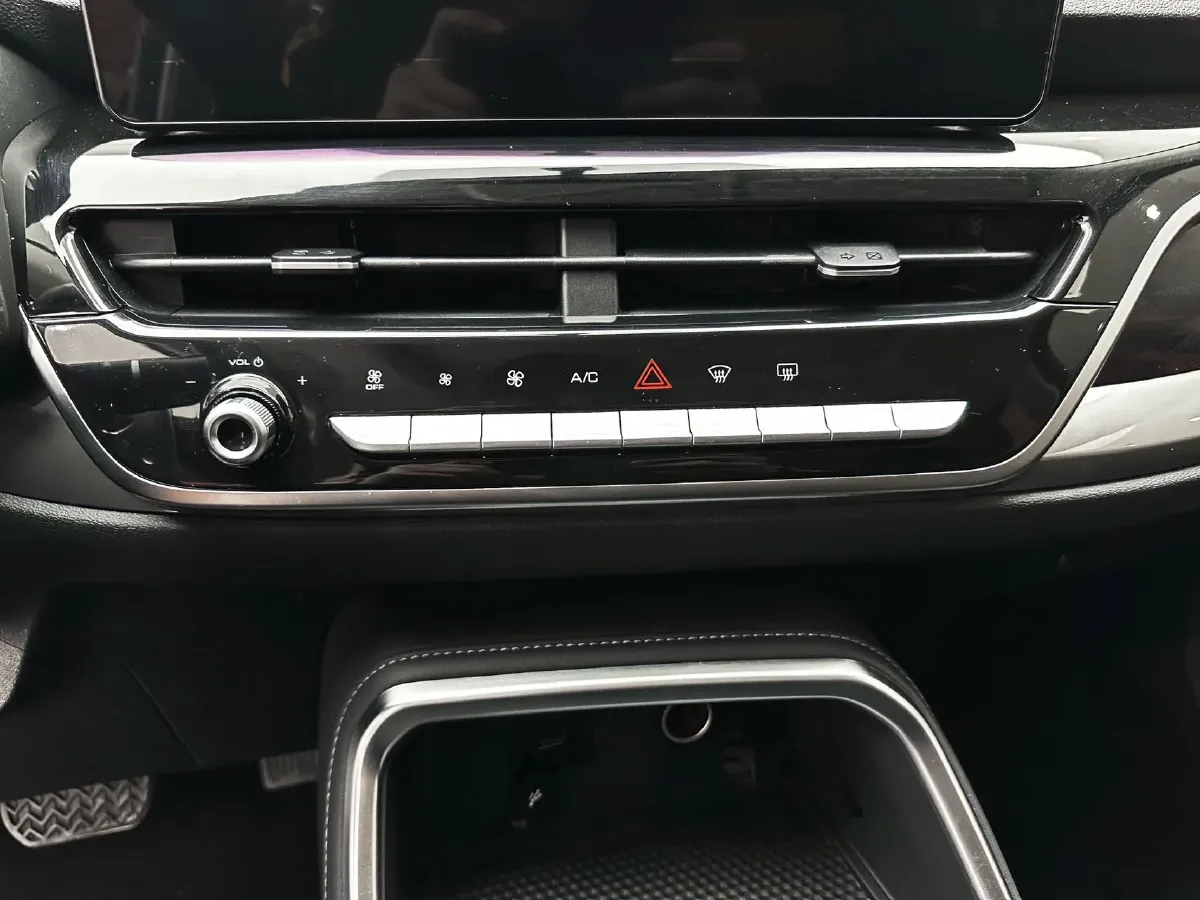 2021 Haval H6 1.5T 150HP L4 7DCT,autocango,china used car exporter,china ev exporter,chinese used car exporter,chinese used ev exporter