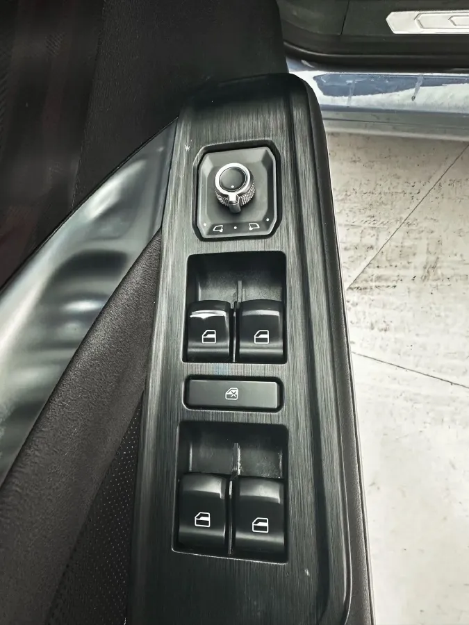 2021 Haval H6 1.5T 150HP L4 7DCT,autocango,china used car exporter,china ev exporter,chinese used car exporter,chinese used ev exporter