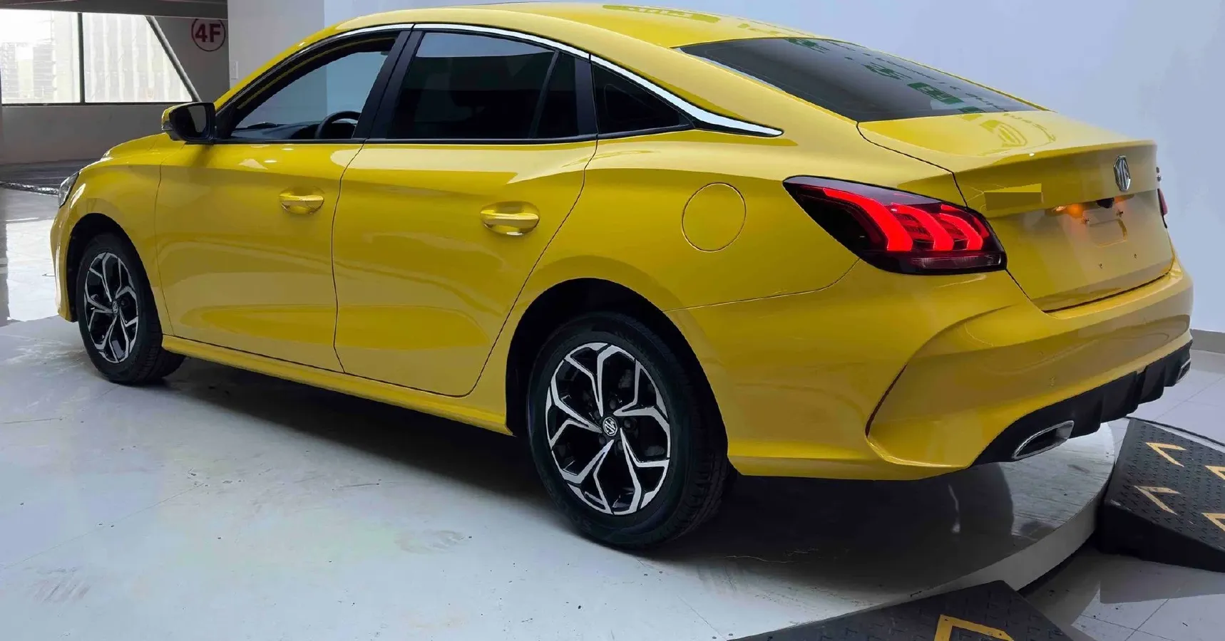 2022 MG 5 1.5L 120HP L4 CVT,autocango,china used car exporter,china ev exporter,chinese used car exporter,chinese used ev exporter