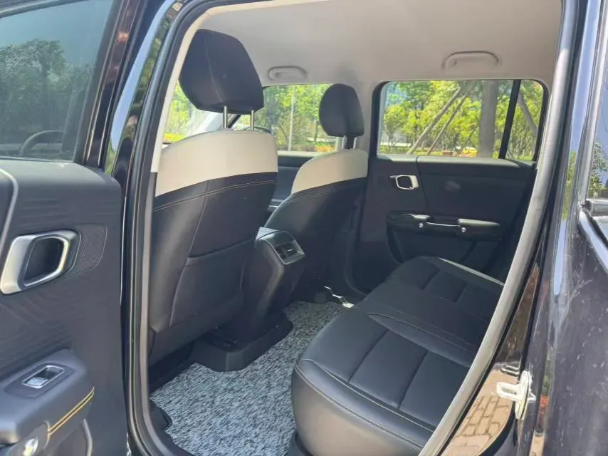 2024 Beijing BJ30 1.5T 188HP L4 7DCT,autocango,china used car exporter,china ev exporter,chinese used car exporter,chinese used ev exporter