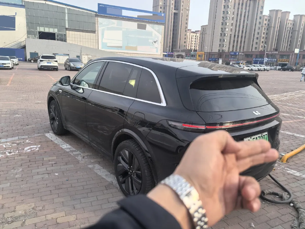 2024 Li L8 Range Extended 154HP REEV 42.8KWH,autocango,china used car exporter,china ev exporter,chinese used car exporter,chinese used ev exporter