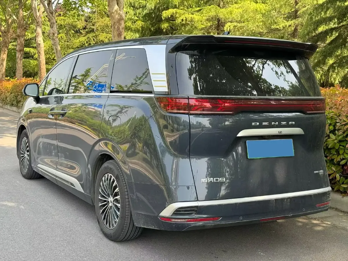 2025 Denza D9 1.5T 156HP L4 E-CVT PHEV 40KWH,autocango,china used car exporter,china ev exporter,chinese used car exporter,chinese used ev exporter