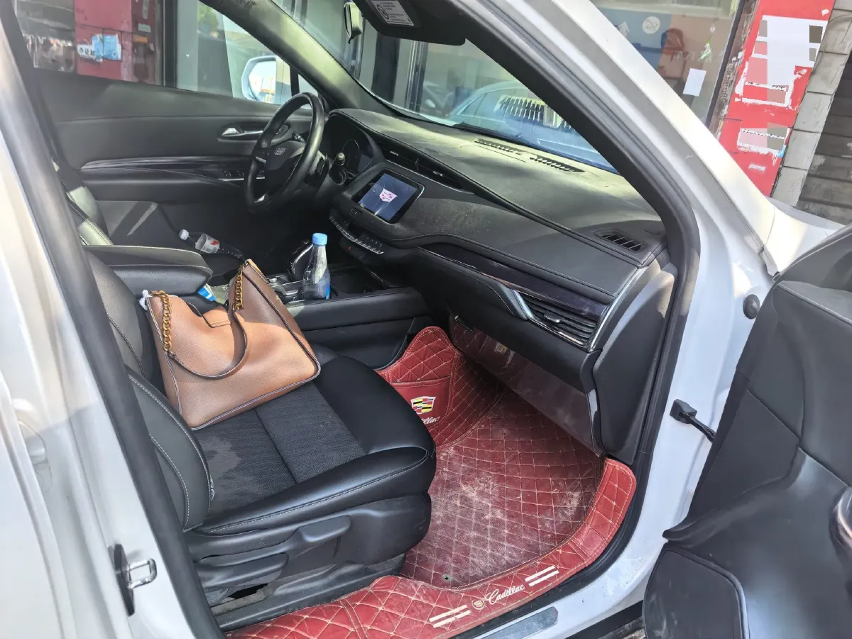 2021 Cadillac XT4 2.0T 237HP L4 9AT,autocango,china used car exporter,china ev exporter,chinese used car exporter,chinese used ev exporter