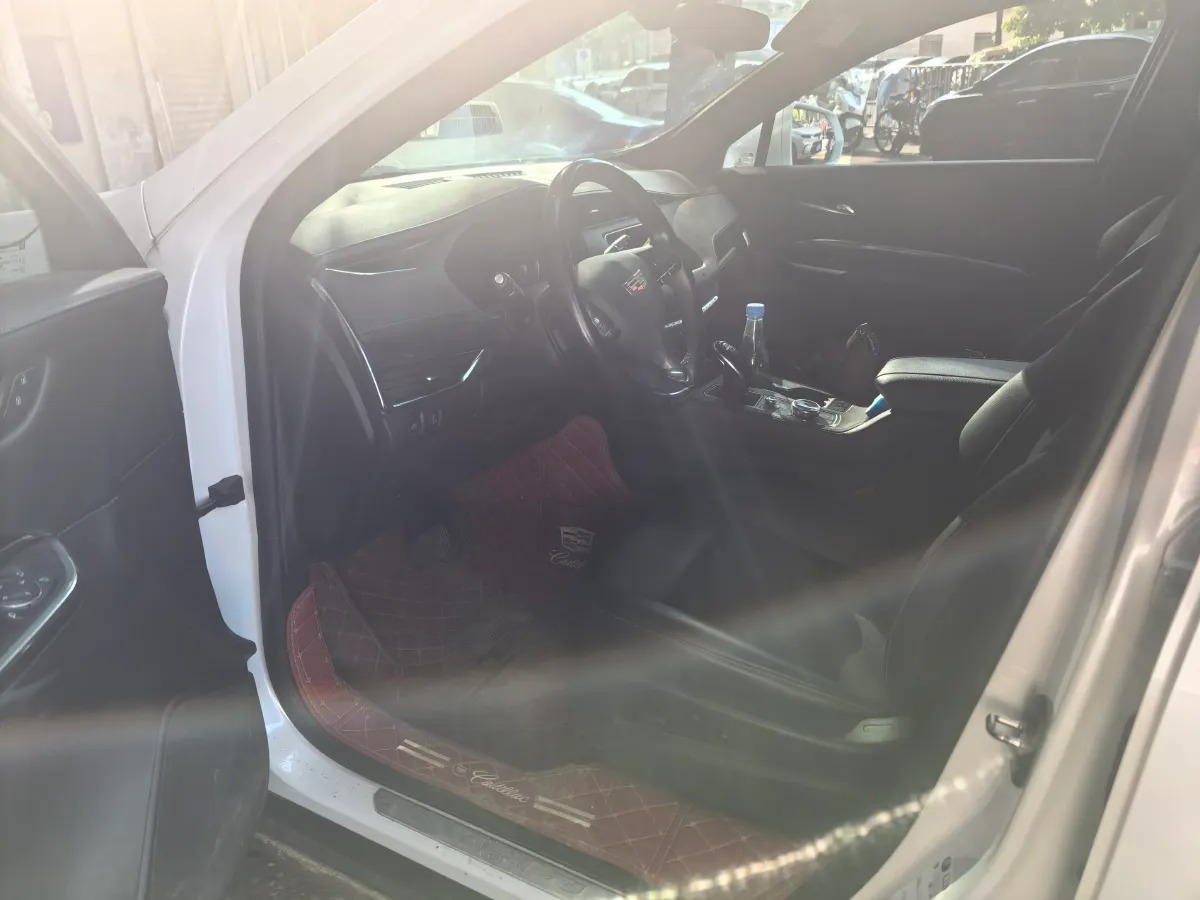 2021 Cadillac XT4 2.0T 237HP L4 9AT,autocango,china used car exporter,china ev exporter,chinese used car exporter,chinese used ev exporter