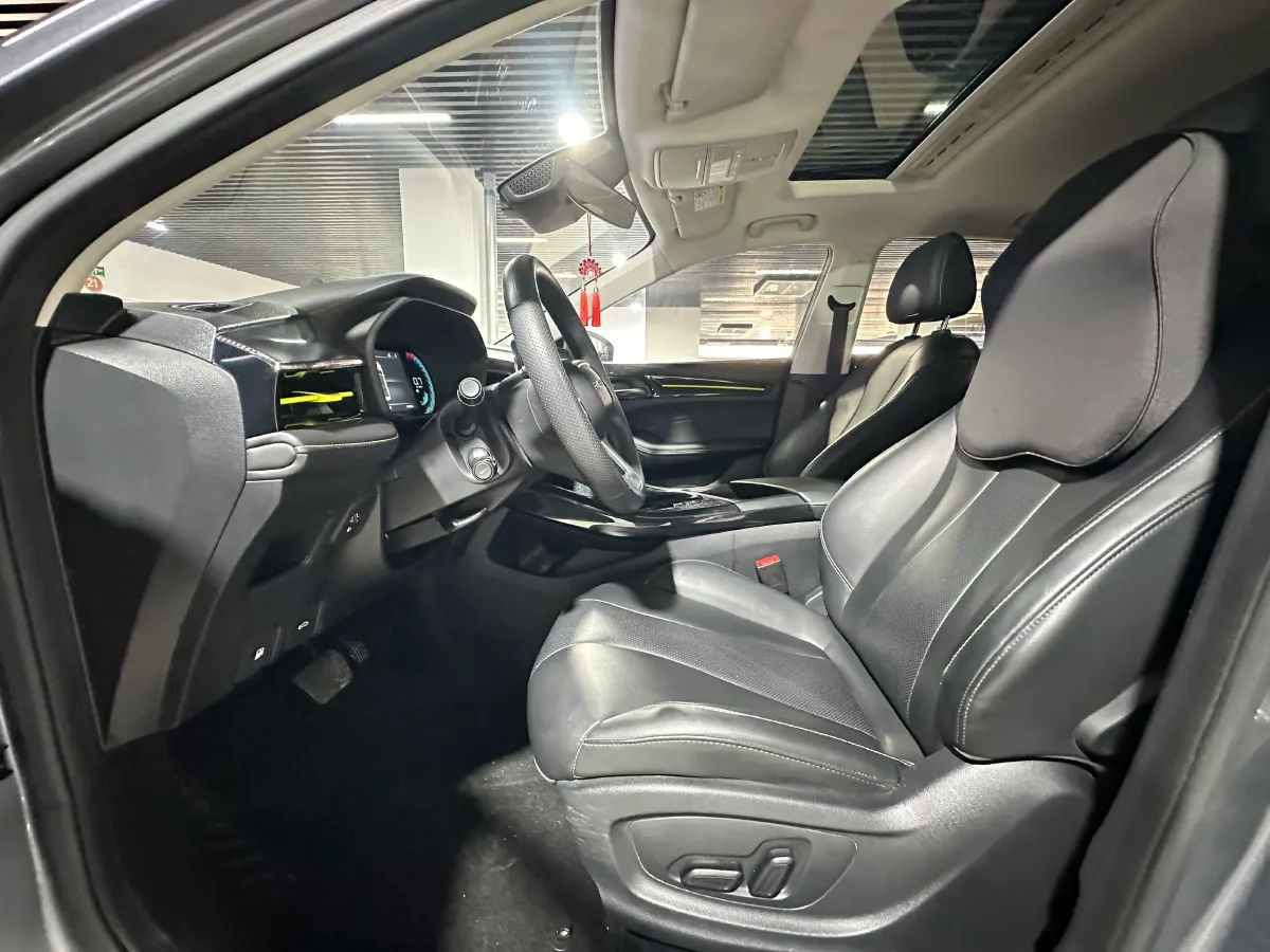 2021 Roewe i5 1.5L 120HP L4 CVT,autocango,china used car exporter,china ev exporter,chinese used car exporter,chinese used ev exporter