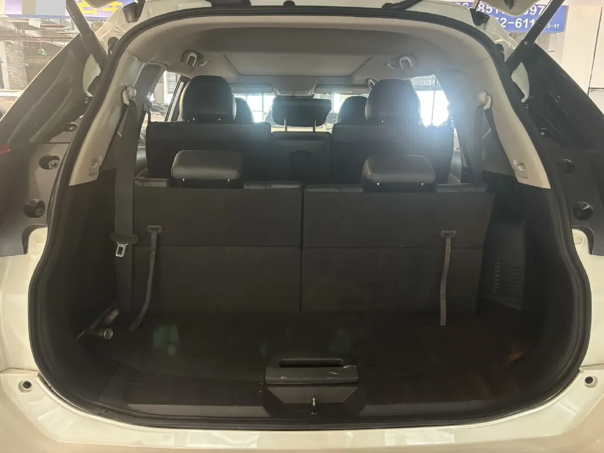 2021 Nissan X-Trail 2.5L 181HP L4 CVT,autocango,china used car exporter,china ev exporter,chinese used car exporter,chinese used ev exporter