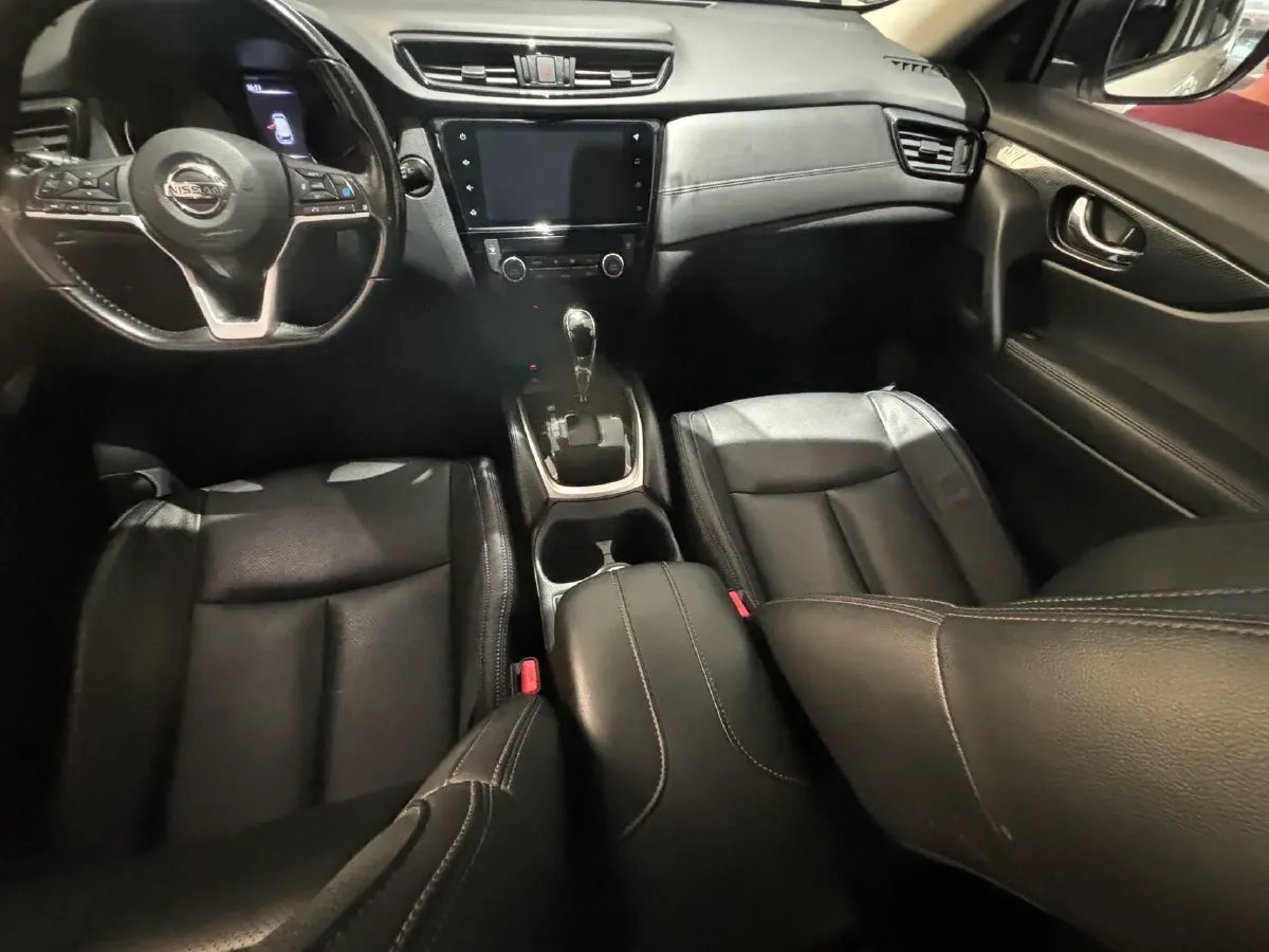 2021 Nissan X-Trail 2.5L 181HP L4 CVT,autocango,china used car exporter,china ev exporter,chinese used car exporter,chinese used ev exporter