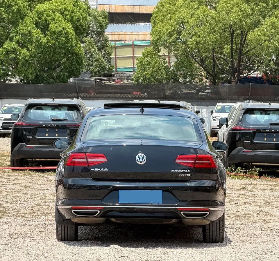 2019 Volkswagen Magotan 2.0T 186HP L4 7DCT,autocango,china used car exporter,china ev exporter,chinese used car exporter,chinese used ev exporter