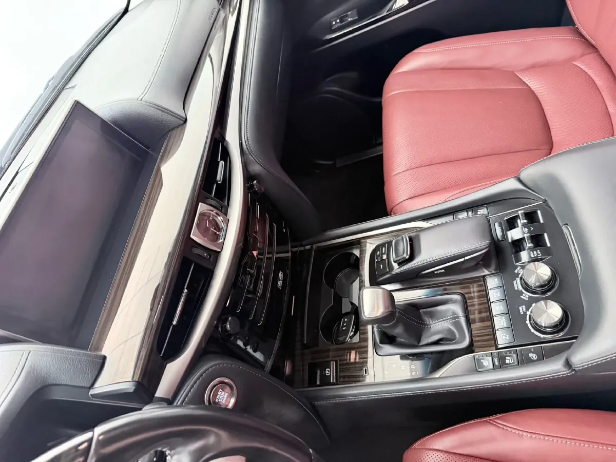 2019 Lexus LX 5.7L 367HP V8 8AT,autocango,china used car exporter,china ev exporter,chinese used car exporter,chinese used ev exporter