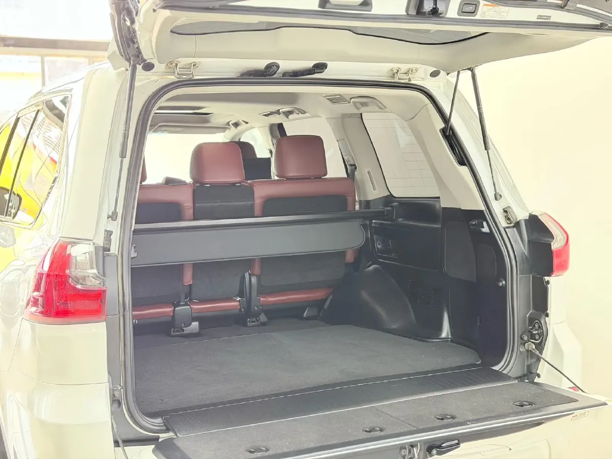 2019 Lexus LX 5.7L 367HP V8 8AT,autocango,china used car exporter,china ev exporter,chinese used car exporter,chinese used ev exporter