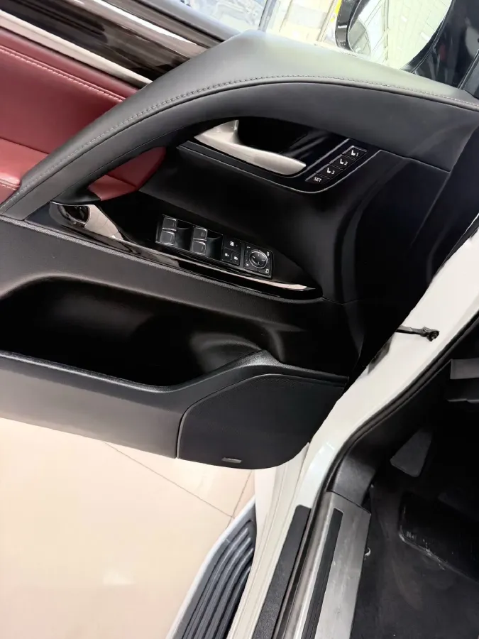 2019 Lexus LX 5.7L 367HP V8 8AT,autocango,china used car exporter,china ev exporter,chinese used car exporter,chinese used ev exporter