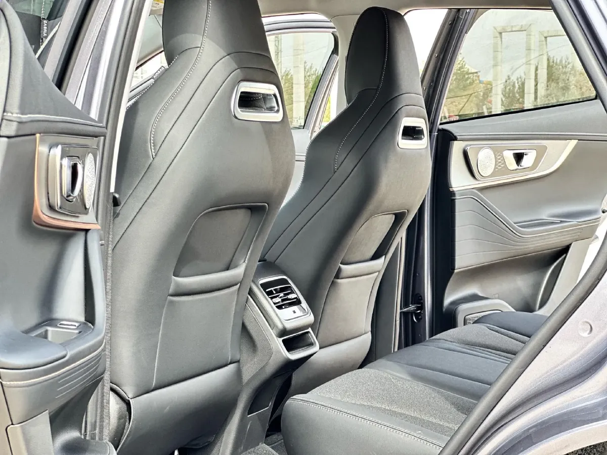 2025 Chery Omoda 1.5T 156HP L4 CVT,autocango,china used car exporter,china ev exporter,chinese used car exporter,chinese used ev exporter