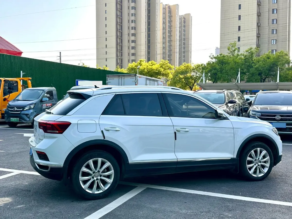 2020 Volkswagen T-Roc 1.4T 131HP L4 7DCT,autocango,china used car exporter,china ev exporter,chinese used car exporter,chinese used ev exporter